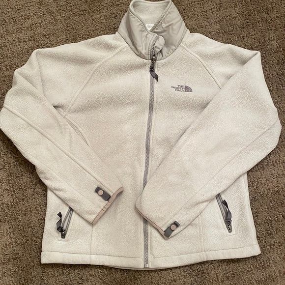 The North Face Jackets & Blazers - The north face fleece